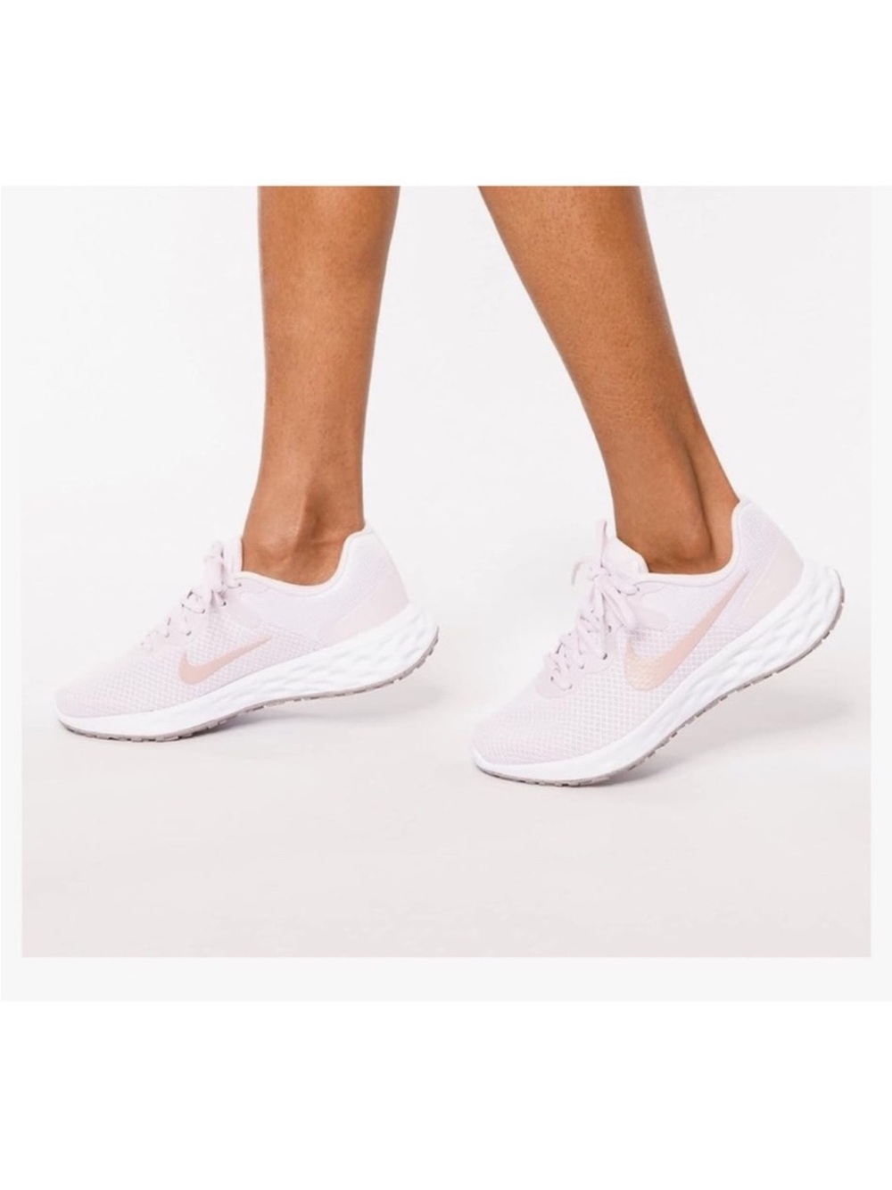 Nike Womens Light Pink Breathable Running Sneaker - Picture 3 of 7